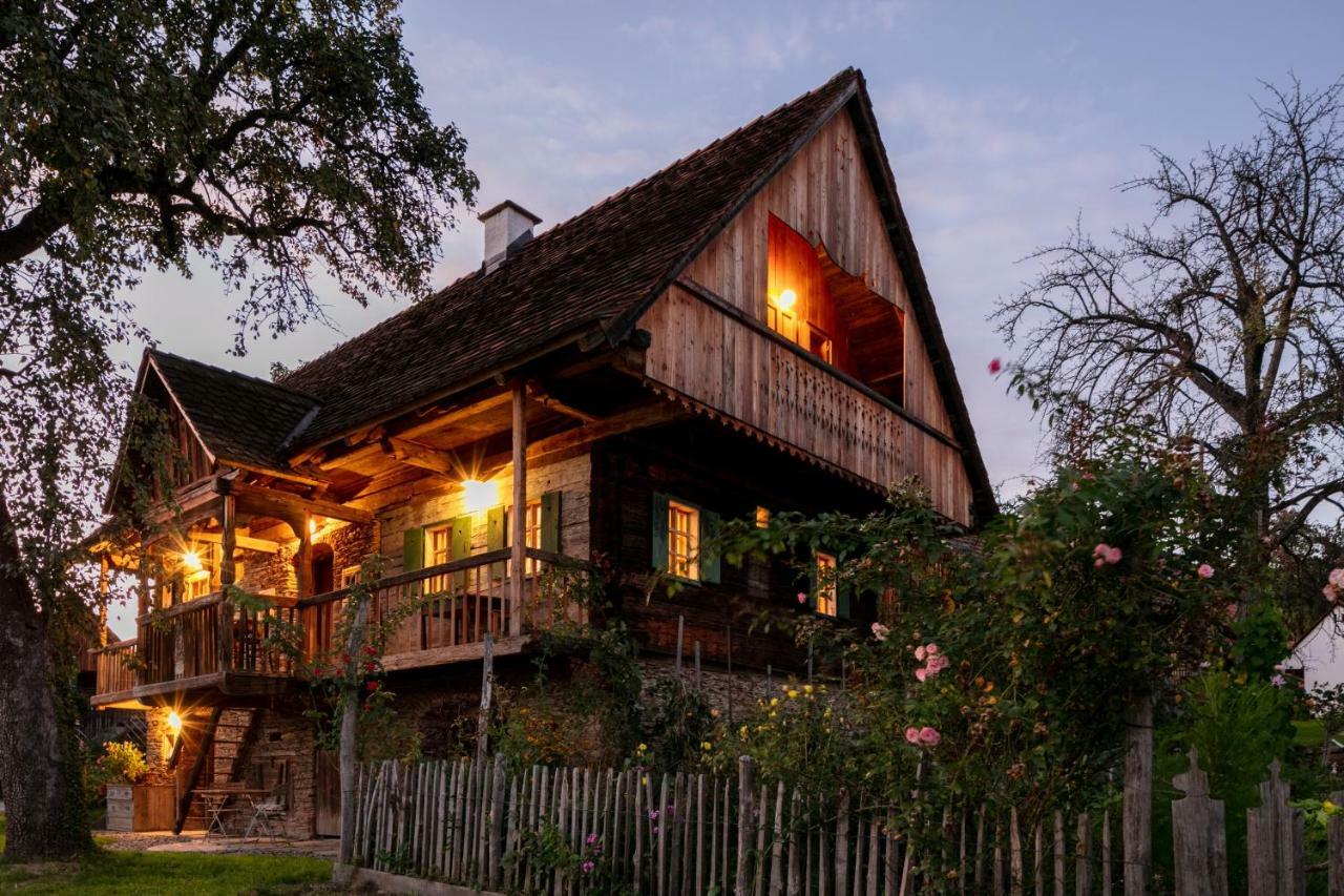 Das Holzpoidl Greisdorf Luaran gambar